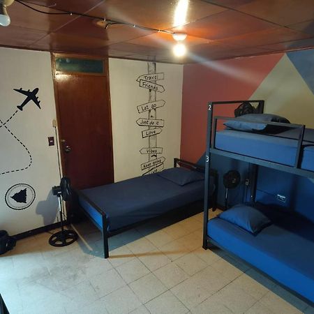 The Spot Hostel León Εξωτερικό φωτογραφία