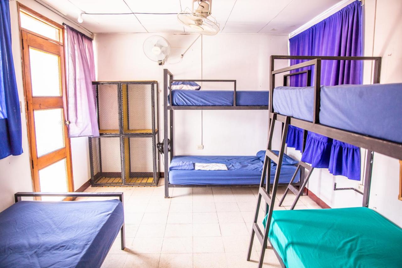 The Spot Hostel León Εξωτερικό φωτογραφία